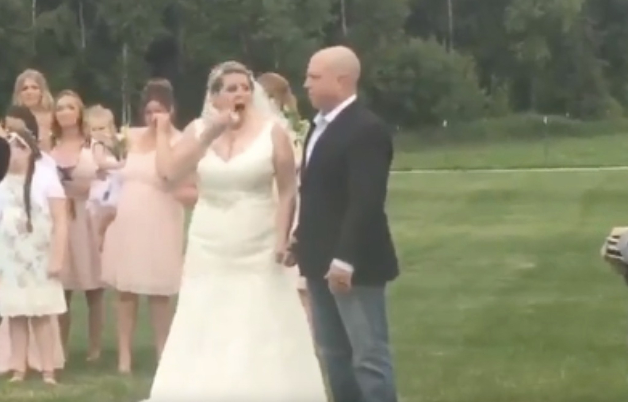 Bride’s son dies before wedding – then stranger shows up to ceremony and she completely breaks down