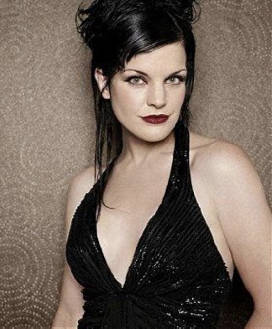 ‘NCIS’ actress Pauley Perrette shows off bald head in unseen throwback pics – rocks the bald look